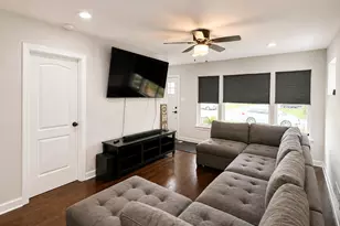 12520 S Yale Ave, Chicago, IL 60628 - Photo 8
