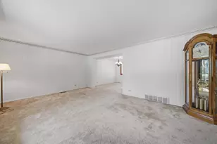 524 Hingham Ln, Schaumburg, IL 60193 - Photo 8