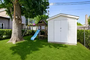 2846 W Touhy Ave, Chicago, IL 60645 - Photo 16