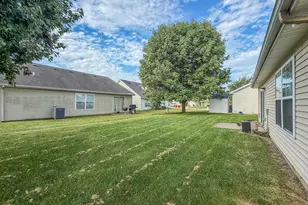 711 Newton Dr, Champaign, IL 61822 - Photo 24