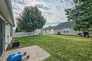 711 Newton Dr, Champaign, IL 61822 - Photo 26
