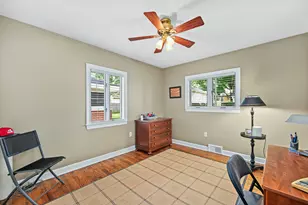 519 Byron Ct, Wheaton, IL 60187 - Photo 14