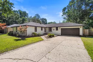 1107 Foothill Dr, Champaign, IL 61821 - Photo 2