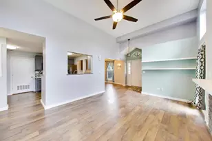 317 E Tall Oaks Ln, Itasca, IL 60143 - Photo 4