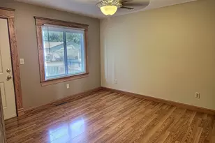 271 S Main St, Manteno, IL 60950 - Photo 10