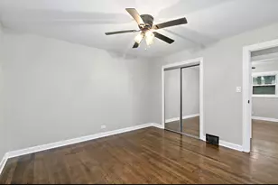 671 W St Aubin Dr, Addison, IL 60101 - Photo 14