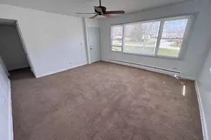 28W625 Lester St, West Chicago, IL 60185 - Photo 8