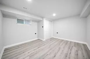 6525 S Bell Ave, Chicago, IL 60636 - Photo 20