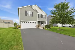 6013 Autumn Oaks Dr, Joliet, IL 60431 - Photo 2