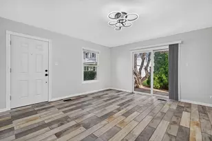 440 Lear Ct, Schaumburg, IL 60194 - Photo 4