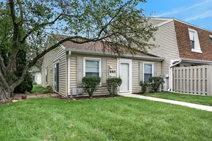 440 Lear Ct, Schaumburg, IL 60194 - Photo 2