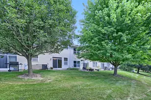 1200 Waverly Dr, Volo, IL 60020 - Photo 4