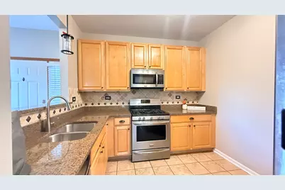 2437 Oneida Lane #2437, Naperville, IL 60563 - Photo 6