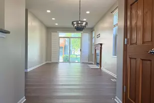 2437 Oneida Ln, Naperville, IL 60563 - Photo 2