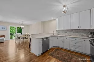 624 Daisy Ln, Roselle, IL 60172 - Photo 10