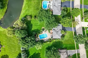23741 W Deer Chase Ln, Naperville, IL 60564 - Photo 42