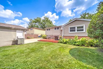 148 Jeffery Lane, Des Plaines, IL 60018 - Photo 34