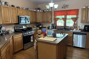 530 E Meuser Dr, Paxton, IL 60957 - Photo 8