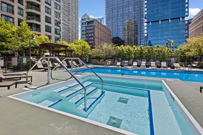 400 N La Salle Drive #1103, Chicago, IL 60654 - Photo 6