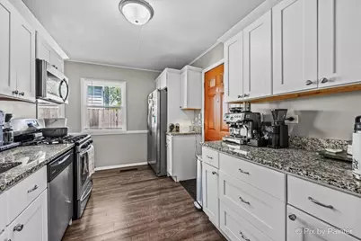 805 Dawes Avenue, Wheaton, IL 60189 - Photo 6