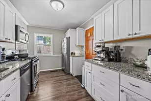 805 Dawes Ave, Wheaton, IL 60189 - Photo 6