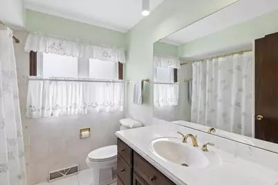 7041 Springside Avenue, Downers Grove, IL 60516 - Photo 16