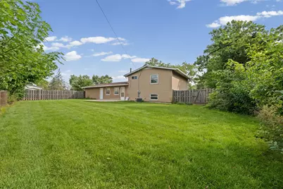 1024 Yorkshire Drive, Hanover Park, IL 60133 - Photo 24