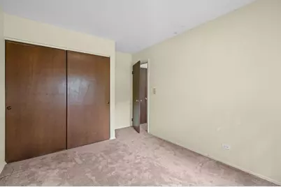 1024 Yorkshire Drive, Hanover Park, IL 60133 - Photo 12