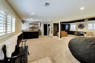 116 W Central Rd, Arlington Heights, IL 60005 - Photo 24