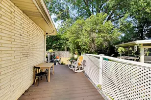 116 W Central Rd, Arlington Heights, IL 60005 - Photo 30
