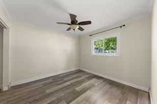 7101 Edgebrook Ln, Hanover Park, IL 60133 - Photo 18