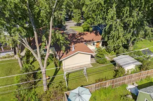 7101 Edgebrook Ln, Hanover Park, IL 60133 - Photo 28