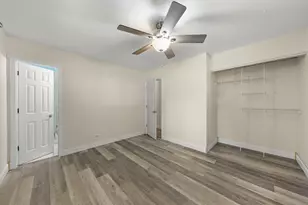 7101 Edgebrook Ln, Hanover Park, IL 60133 - Photo 16