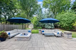 372 S Kenilworth Ave, Elmhurst, IL 60126 - Photo 8