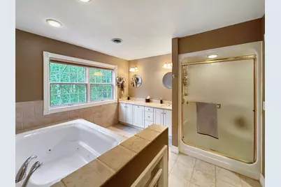 1677 Barberry Circle, Freeport, IL 61032 - Photo 30