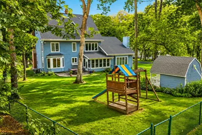1677 Barberry Circle, Freeport, IL 61032 - Photo 4