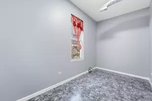 2333 S Whipple St, Chicago, IL 60623 - Photo 14