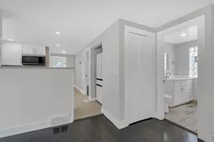5505 N Nagle Ave, Chicago, IL 60630 - Photo 8