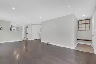5505 N Nagle Ave, Chicago, IL 60630 - Photo 6
