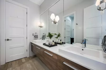 2040 N Damen Avenue #2, Chicago, IL 60647 - Photo 24