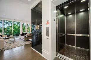 2040 N Damen Ave, Chicago, IL 60647 - Photo 2