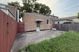 5643 S Newcastle Ave, Chicago, IL 60638 - Photo 20