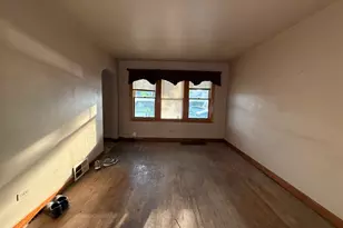 5643 S Newcastle Ave, Chicago, IL 60638 - Photo 2