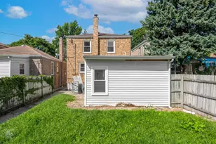 10639 S Forest Ave, Chicago, IL 60628 - Photo 20