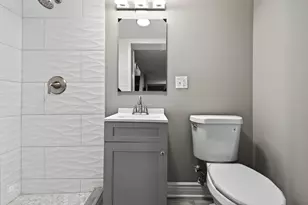 10639 S Forest Ave, Chicago, IL 60628 - Photo 18