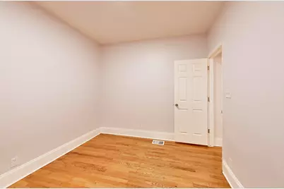 8301 S Maryland Avenue, Chicago, IL 60619 - Photo 24