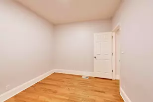 8301 S Maryland Ave, Chicago, IL 60619 - Photo 24