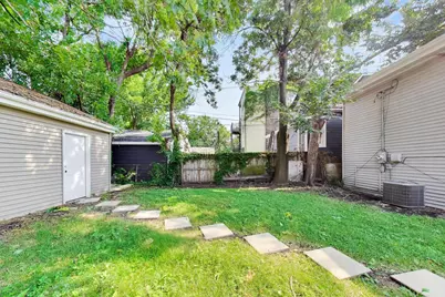 8301 S Maryland Avenue, Chicago, IL 60619 - Photo 38