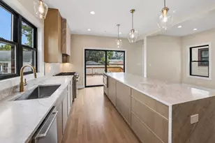 3841 N Kenneth Ave, Chicago, IL 60641 - Photo 8