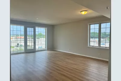 541 N Hough Street #305, Barrington, IL 60010 - Photo 4